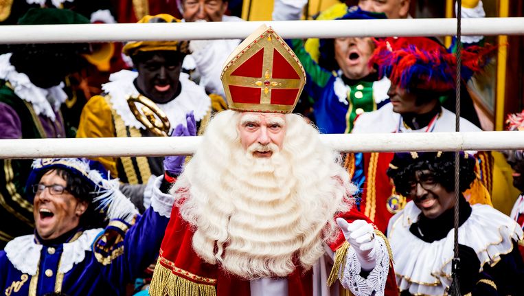 Sinterklaas tijdens de intocht in Dokkum. Beeld ANP