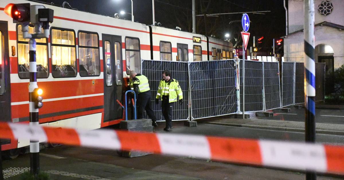Persoon overleden bij ernstig tramongeval in Den Haag: ‘Vreselijk’.