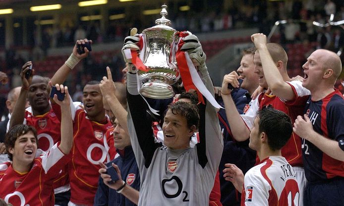 Lehmann won met Arsenal onder meer de FA Cup in 2005.