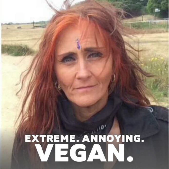 Veganiste Ginette Lindstrom filmde het incident en plaatste de beelden online.