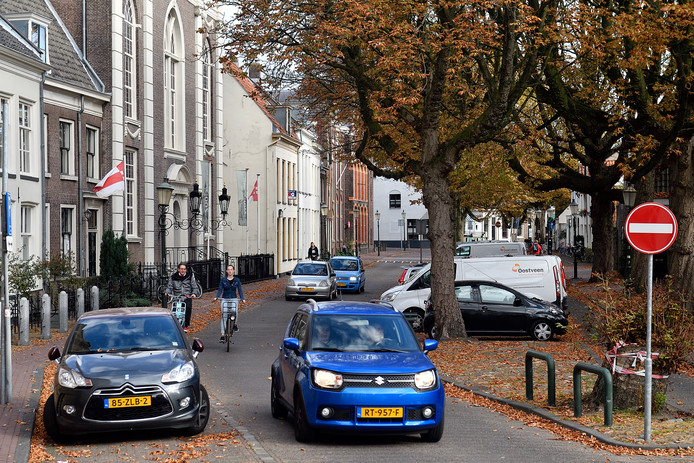 Auto's in de Amersfoortse binnenstad