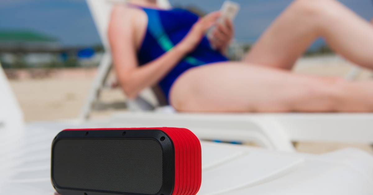 Deze kleine draadloze speaker accu heeft de beste geluidskwaliteit én een gunstige prijs | AD.nl