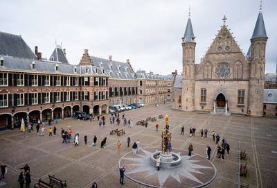 Opkomst flink hoger bij Nederlandse parlementsverkiezingen, eerste stemmen worden al geteld