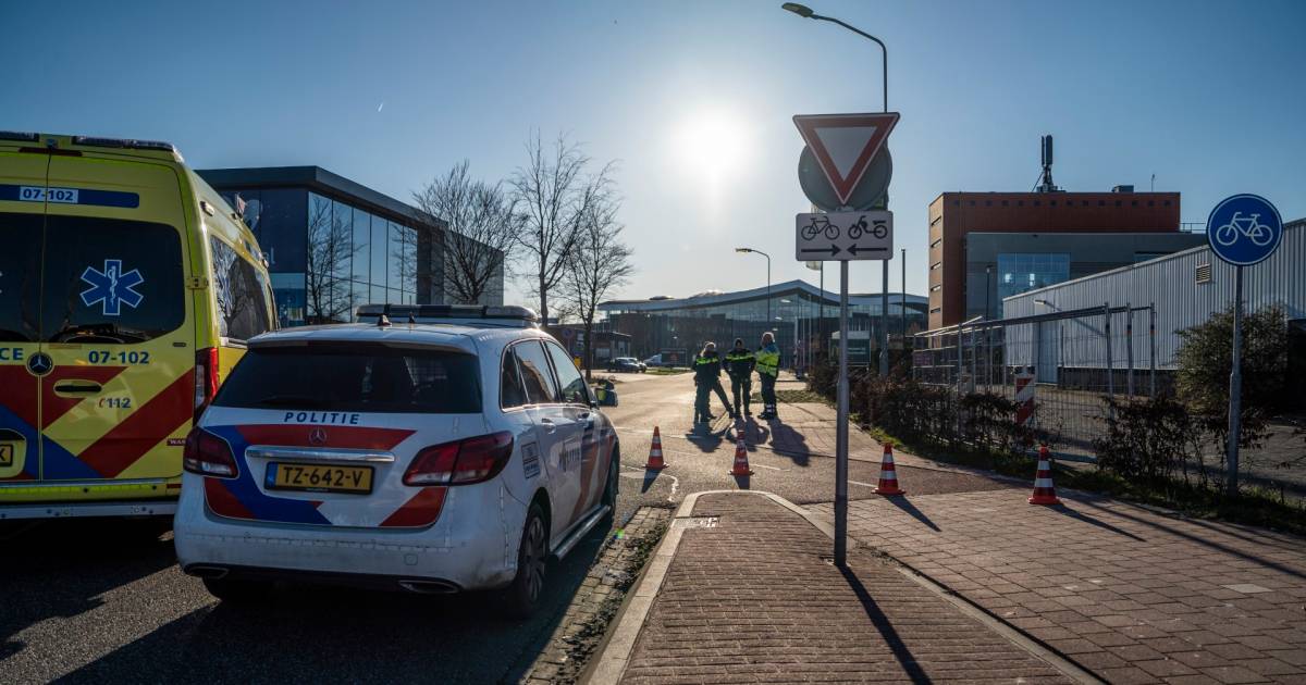 Scooterrijder gewond door aanrijding in Duiven.