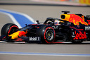 Max Verstappen op het circuit in Sotsji.