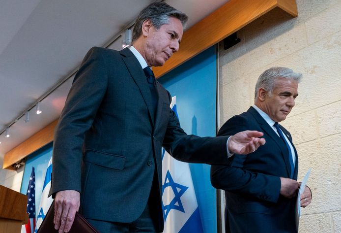 Amerikaanse minister van Buitenlandse Zaken Antony Blinken (links) en Israëlische minister van Buitenlandse Zaken Yair Lapid (rechts).