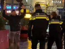 Ophef over man die vijf keer wordt getaserd terwijl hij handen omhoog heeft: ‘Het is een soort Terminator’