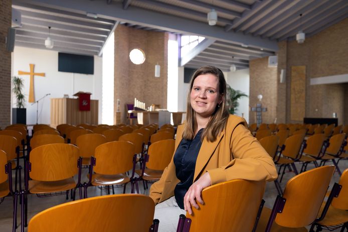 Matthea Klaasse-Mesch in de Gereformeerde kerk De Voorhof in Andel.