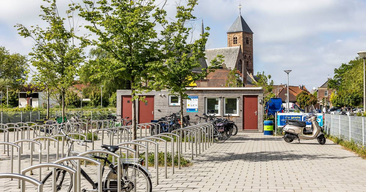 Proef met twee bewaakte fietsenstallingen bij strand in Ter Heijde