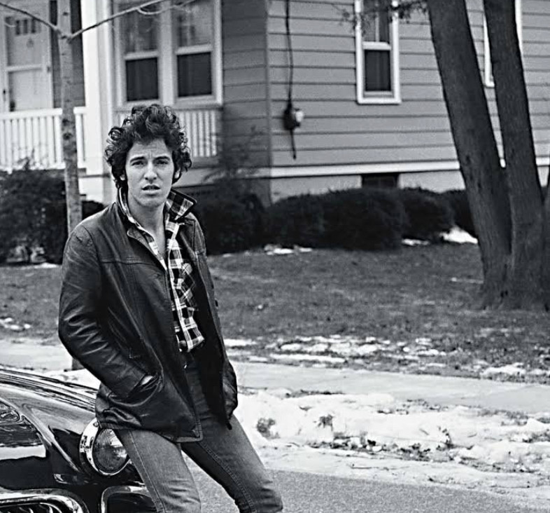 Ouderlijk huis Bruce Springsteen staat te koop Foto AD.nl