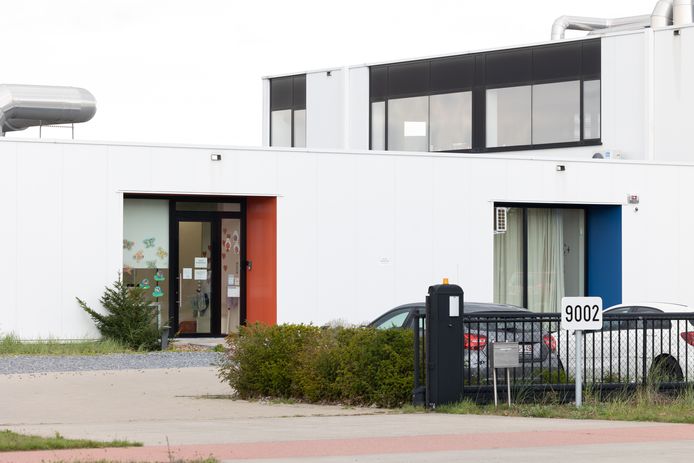 Kinderopvang Beau-Fort Balendijk in Lommel (foto) kwam al in opspraak, en nu zou de vestiging in Hasselt de deuren sluiten.