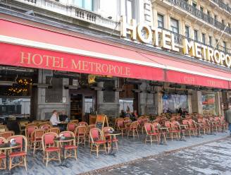 Veiling interieurstukken Hotel Metropole tijdelijk bevroren