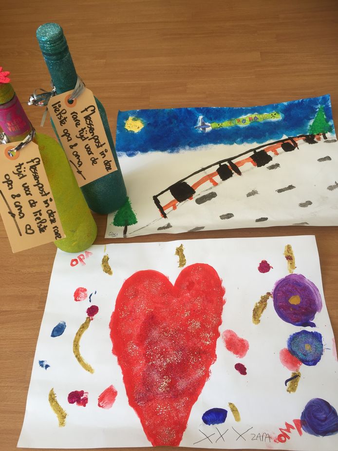 'Deze verrassing stond als flessenpost bij ons aan de deur. Door de kleinkinderen Iza en Zara gemaakt.'