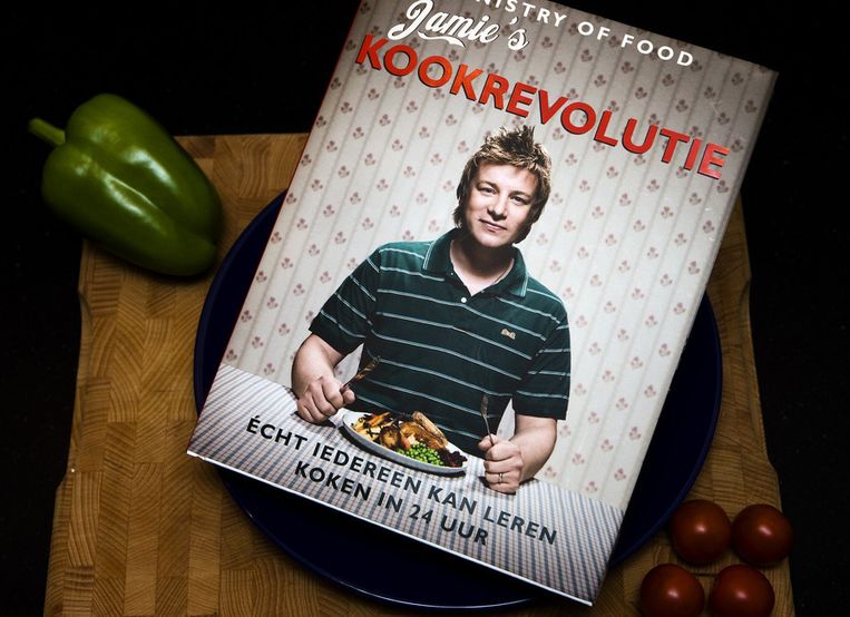 Centrum pariteit Van toepassing zijn Jamie Oliver verkoopt 2,2 miljoen boeken in 10 jaar | De Volkskrant