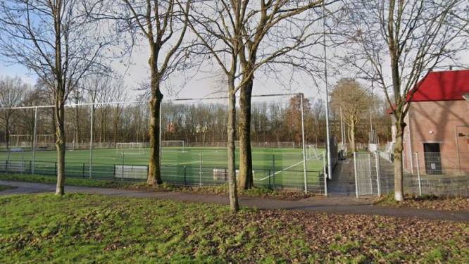 Trainer Ramazan flink toegetakeld tijdens wedstrijd: ‘Dat dit anno 2023 nog altijd gebeurt...’