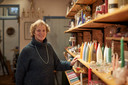 Maatje Jonkers van kaarsenwinkel ’t Fakkeltje in Zutphen: ,,Een hobby, iets wat je leuk vindt, kun je je leven lang doen.”