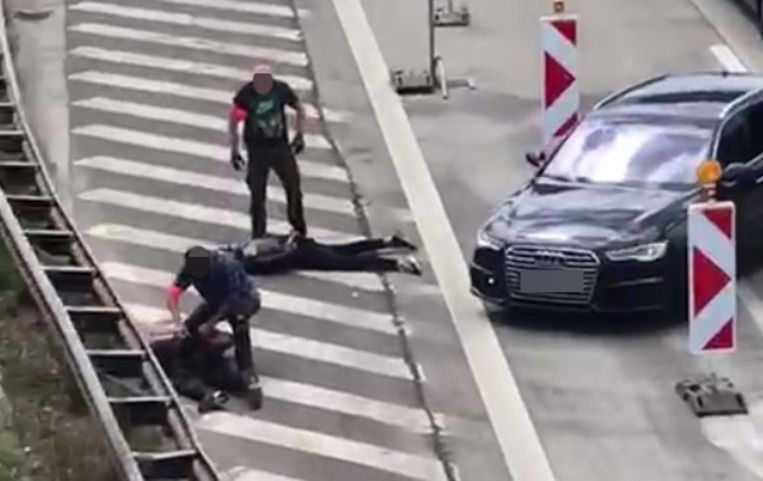 De ontvoerders die het op De Algerijn hadden gemunt in 2020, werden zelf door het Snelle Respons Team van de politie klemgereden op de Antwerpse Ring. Beeld rv