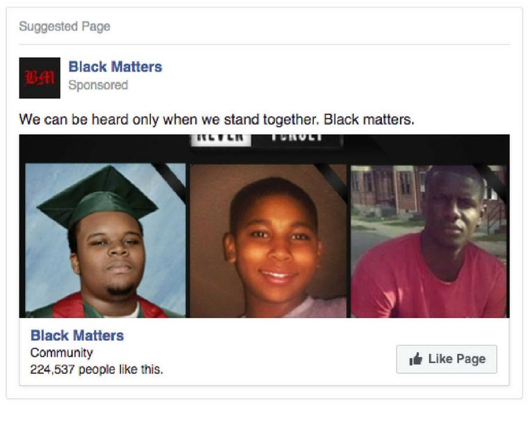 ‘We kunnen alleen worden gehoord als we samen staan. Black matters’, meldt de Russische Facebook-account Black Matters in juni 2015 via verschillende betaalde advertenties. Het is een constructieve zwarte boodschap die ook van een dominee zou kunnen komen, gericht op zwarte ­Amerikanen in Baltimore en St.Louis.
 Beeld rv