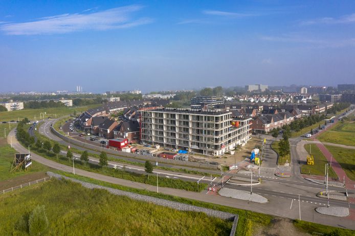 Bergen op Zoom bouwt volop nieuwe woningen bij, toch is het lang niet voldoende om te voldoen aan de vraag.