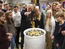 Knopeninzameling voor monument Joodse kinderen begonnen: Kamp Westerbork zoekt 1,5 miljoen knopen