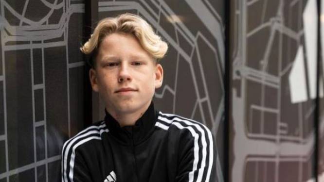 Voetbaltalent uit Breda (14) maakt verdrietig nieuws bekend: ‘En dan ben je ineens ziek. Teelbalkanker’