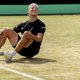 Tennissensatie Tim van Rijthoven stunt opnieuw – tegen Medvedev – en wint Rosmalen: ‘Onbeschrijflijk, juist hier’