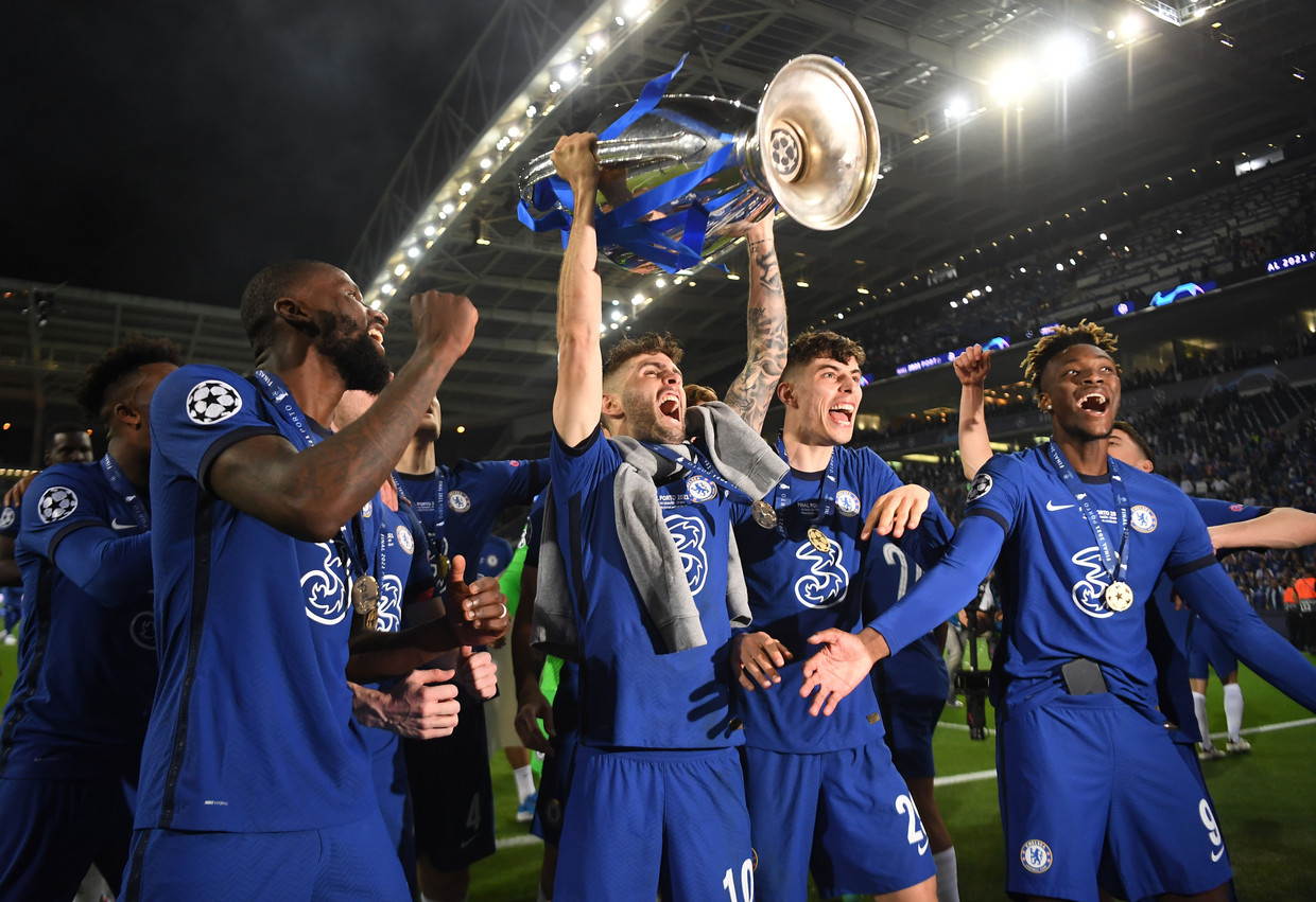 Chelsea's Christian Pulisic, Kai Havertz en Tammy Abraham vieren de winst van de Champions League. Beeld Pool via REUTERS