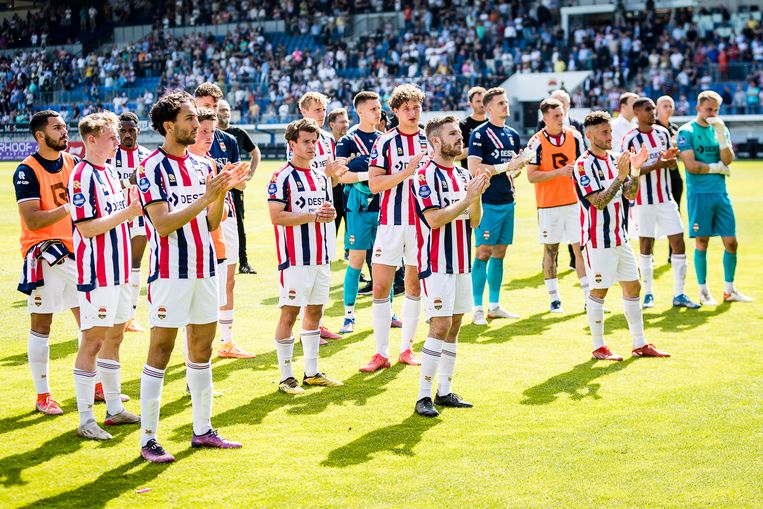 Willem II verlaat de eredivisie na een bijna sjieke degradatie in Tilburg