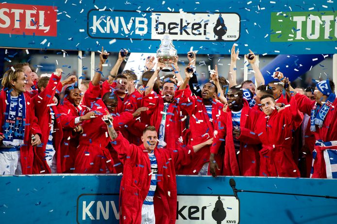 Voetbalwedstrijd finale KNVB beker, Ajax - Sparta: 2-2 - PICRYL - Public  Domain Media Search Engine Public Domain Search