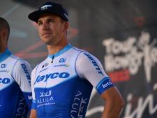 Dylan Groenewegen vermijdt valpartij en wint massasprint eerste etappe Ronde van Hongarije