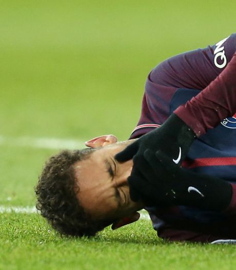Vader Neymar: Hij is zes tot acht weken uitgeschakeld