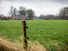 Nieuw woonwagenkamp in Enschede: woonwagenbewoner Herman is dolbij, de noabers verbijten zich  