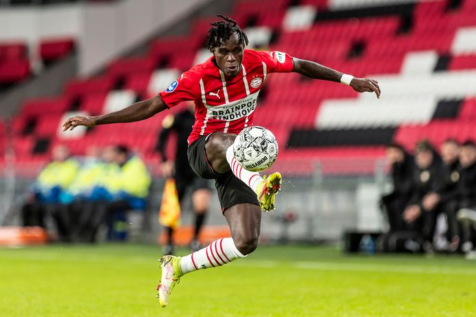 Het is goed mogelijk dat Armindo Bruma zondag weer eens start bij PSV, al kan trainer Roger Schidt ook andere keuzes maken.