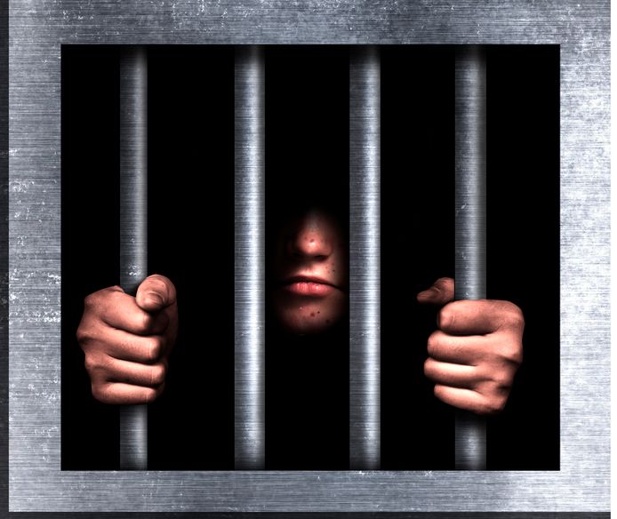 Minderjarige criminelen zitten meestal niet langen in de cel dan twee jaar.
