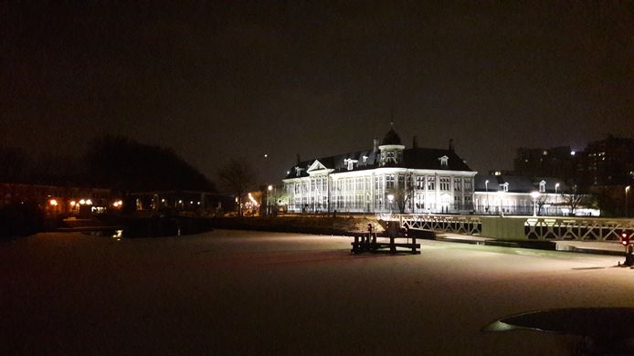 De Munt vanmorgen in de sneeuw.