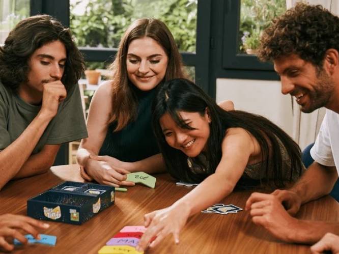 Studeren tussen gezelschapsspellen: 70 blokkende studenten welkom in Leuvense Demo-Spel spellenwinkels