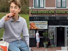 Populaire TikTokker test bamiballen van Beursken in Velp: 'Dit maakt ze zo uniek'