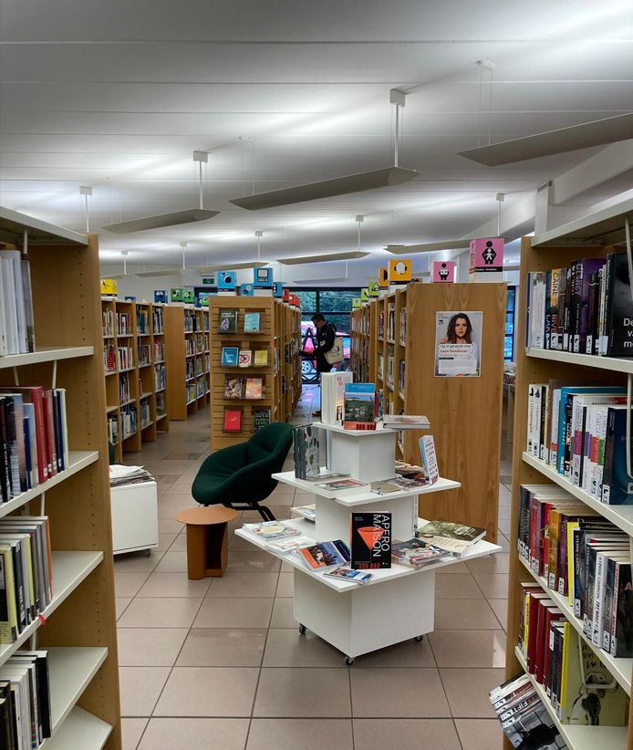 De bibliotheek van Essen heeft voortaan een ruimer digitaal aanbod en een nieuwe leeshoek.