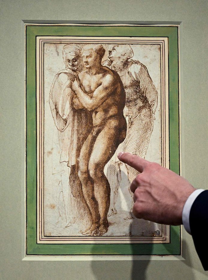 Un dessin attribué à l'artiste italien Michel-Ange montrant un jeune homme nu entouré de deux personnages.