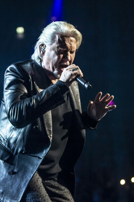 Johnny Logan gastartiest in halve finale Eurovisie Songfestival