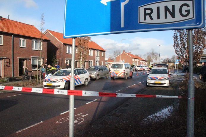 Een 6-meisje werd op de oversteekplaats op de Welleweg geschept door een auto.