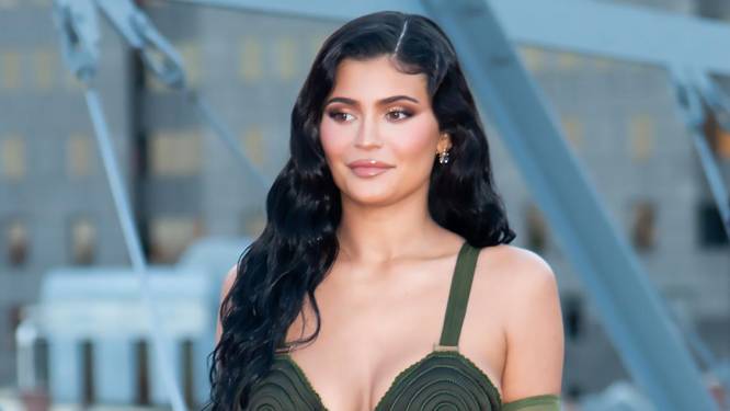 Kylie Jenner onthult tweede naam pasgeboren zoon