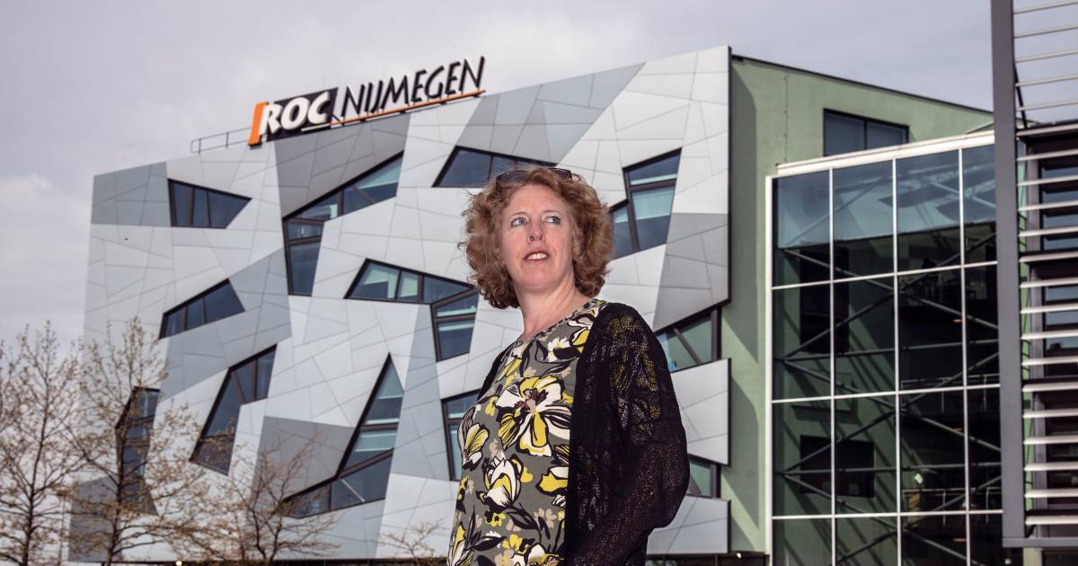 ‘Mijn ontslag heeft álles te maken met mijn boek’, rechtszaak ROC ...
