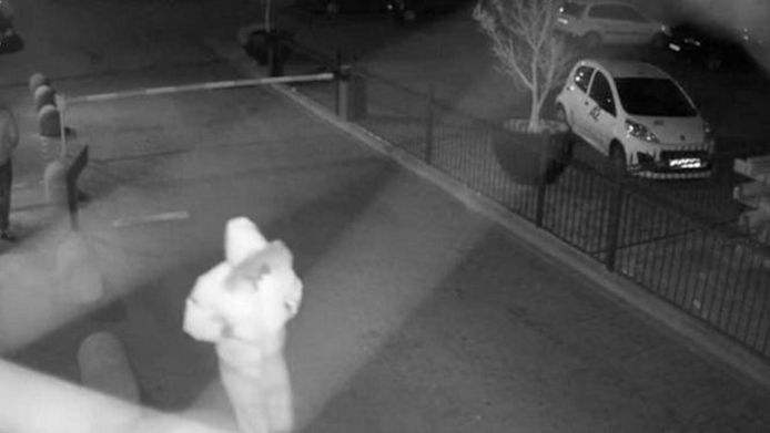 Camerabeelden van de vermoedelijke daders van de liquidatie van Chahid Yakhlaf, die in 2016 werden getoond in Opsporing Verzocht.