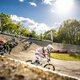 Rivalen op de BMX, zussen ernaast
