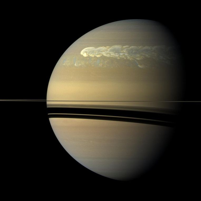 Storm op het noordelijke halfrond van Saturnus. Beeld Theo Audena