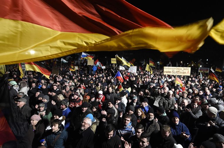 Een demonstratie van Pegida in Dresden. Beeld ap