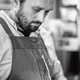 Waar schuift chef Thomas De Muyck (Karel De Stoute) zelf graag de voeten onder tafel?
