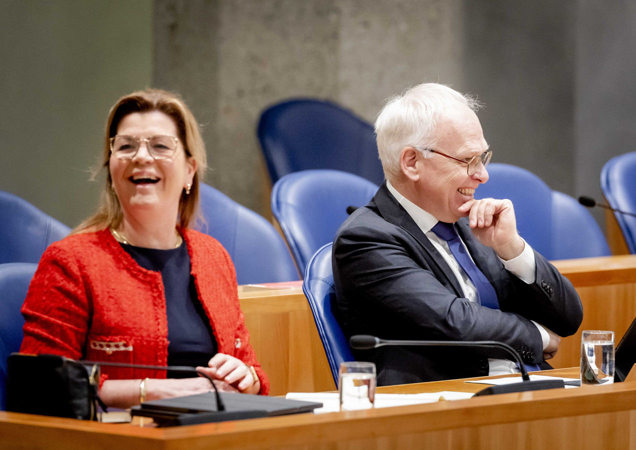 Nieuw parlement strijdt om boerengunst, maar geeft geen duidelijkheid ...