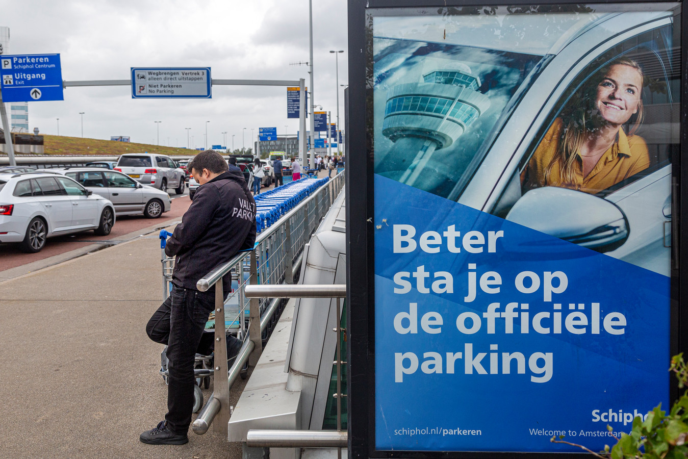 Parkeerbedrijf Schiphol plots verdwenen: ‘Daar sta je dan met je baby ...